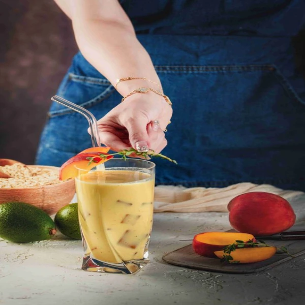 Smoothies and juices